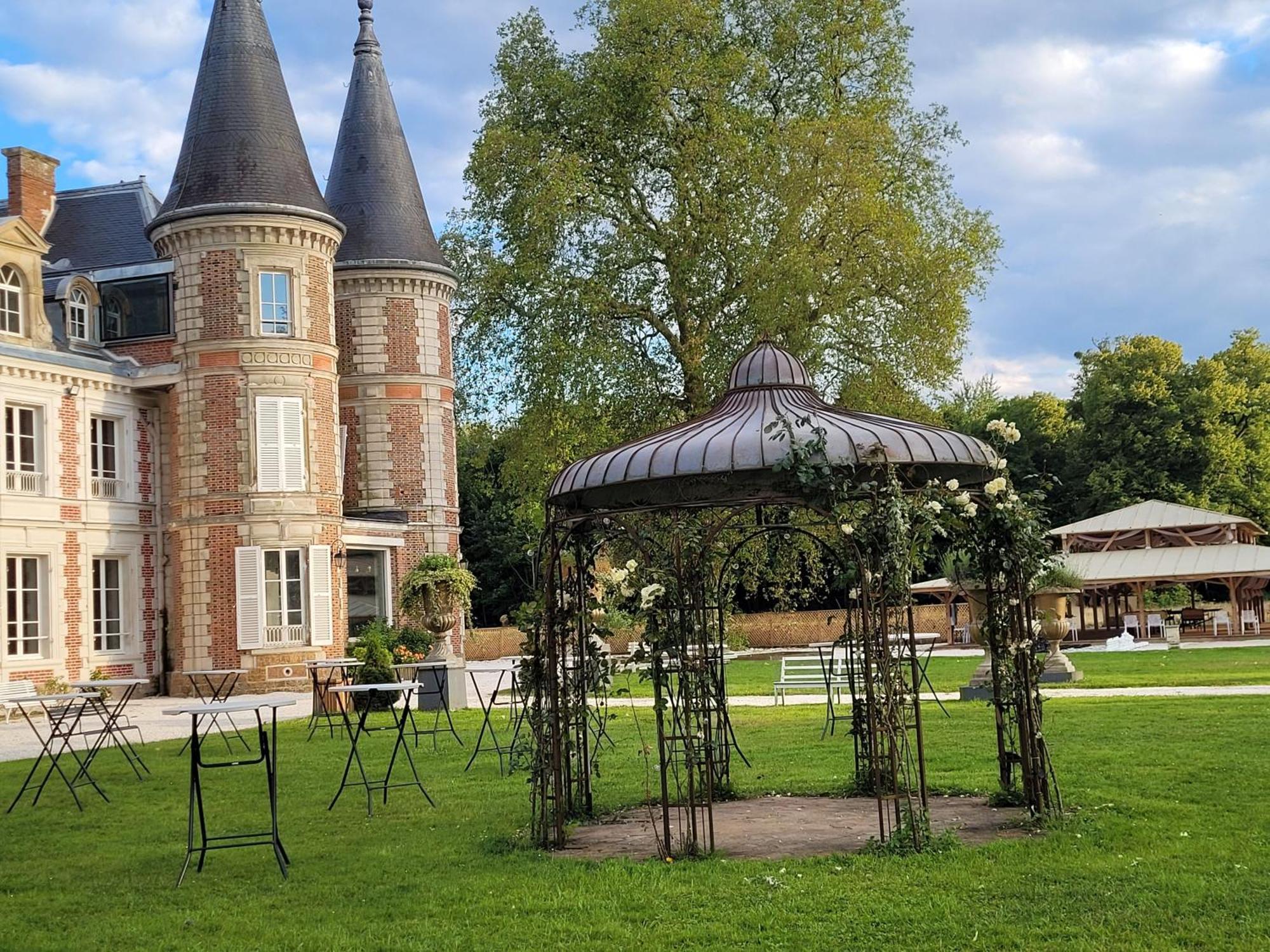 Chateau De La Plumasserie Fontenay-Tresigny Exterior photo