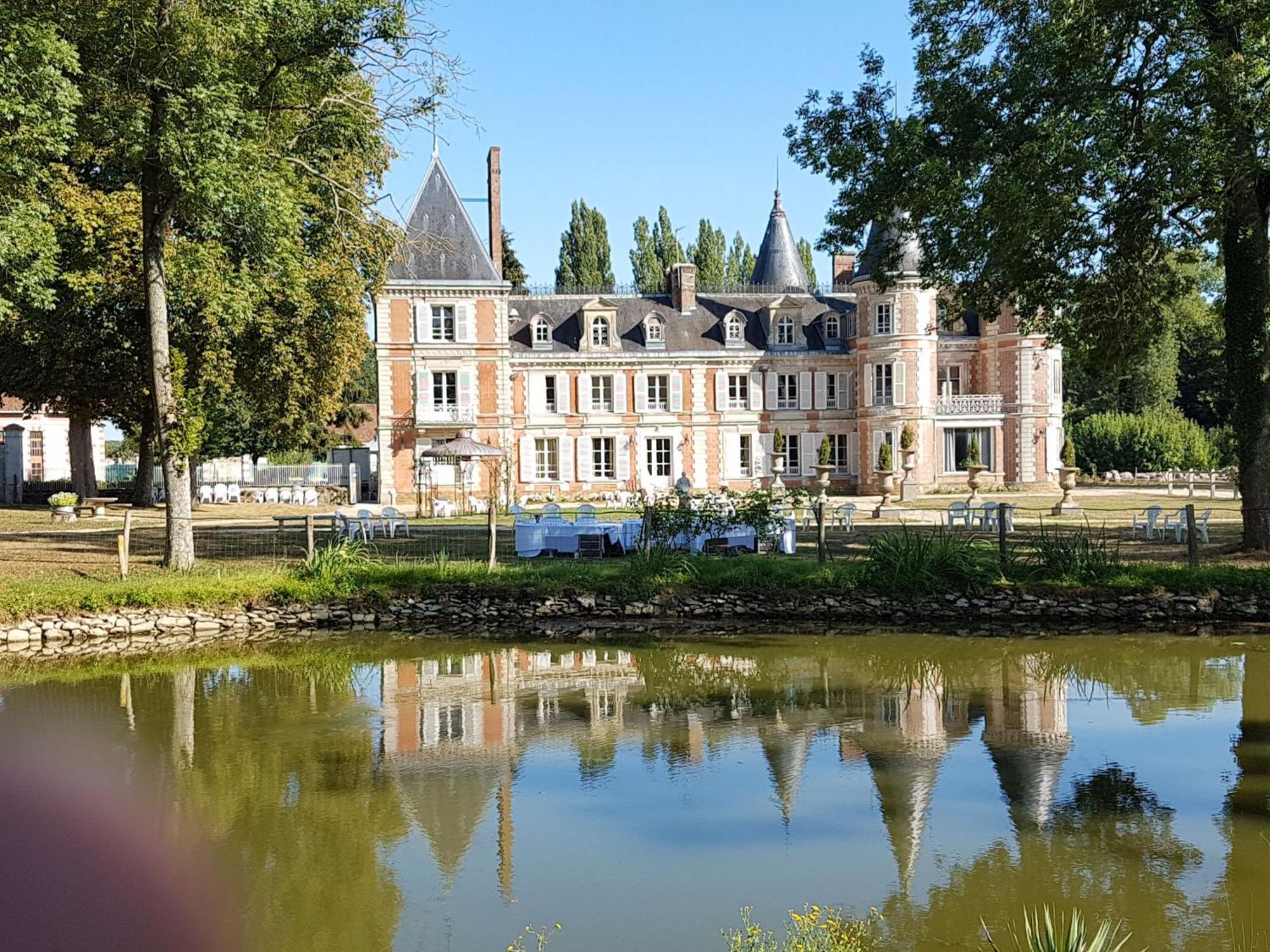 Chateau De La Plumasserie Fontenay-Tresigny Exterior photo
